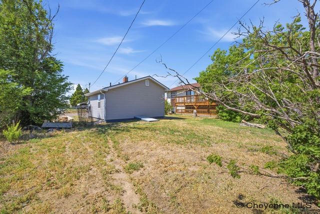 2006 E 16TH ST, Cheyenne, WY 82001