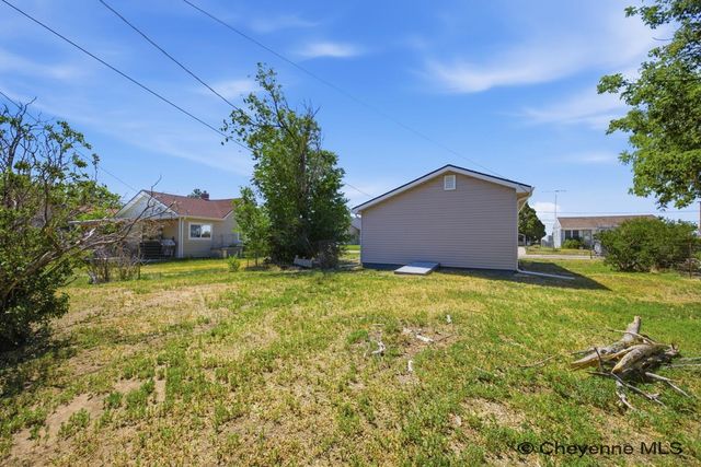 2006 E 16TH ST, Cheyenne, WY 82001