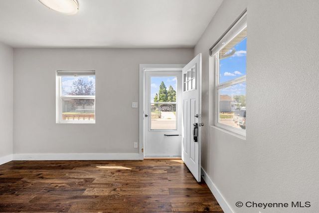 2006 E 16TH ST, Cheyenne, WY 82001