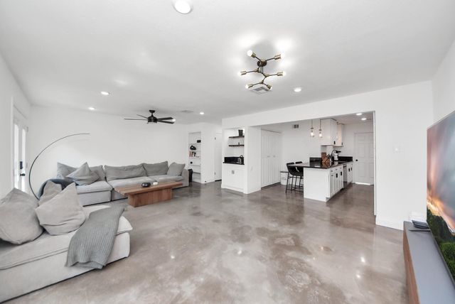 5801 Lumberdale Road 120, Houston, TX 77092