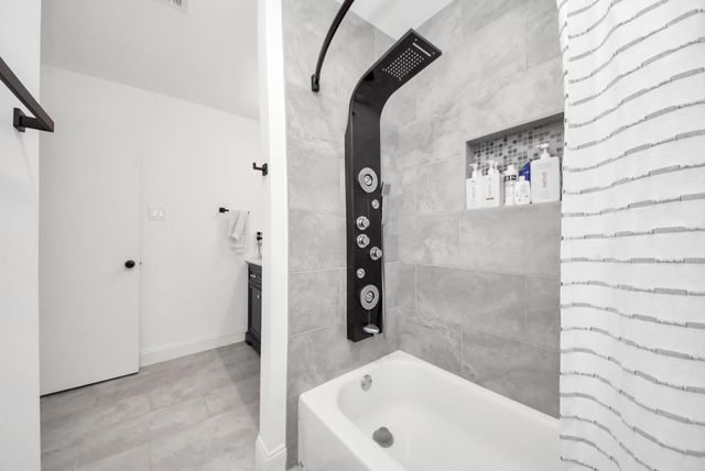 5801 Lumberdale Road 120, Houston, TX 77092