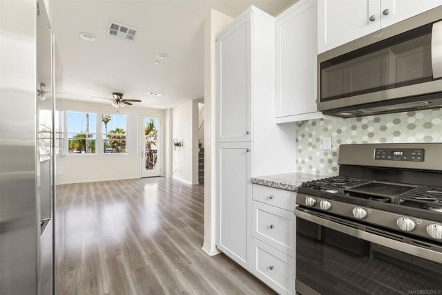 513 Pelican Ln, Imperial Beach, CA 91932