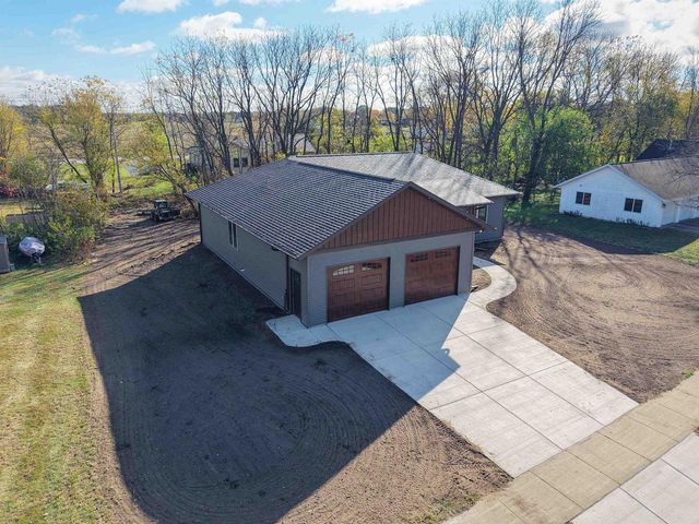 775 Westmor Street, Spring Green, WI 53588