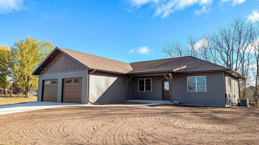 775 Westmor Street, Spring Green, WI 53588