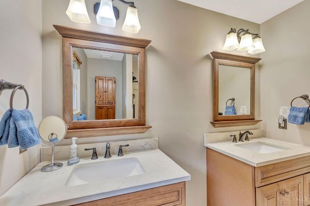 1466 Elmbrooke Court, Batavia Twp, OH 45102