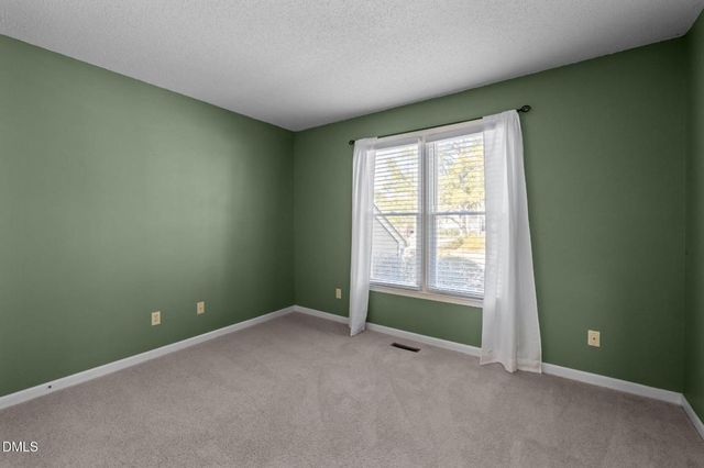 4 Applewood Square, Durham, NC 27713