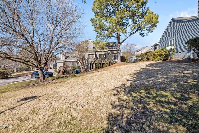 4 Applewood Square, Durham, NC 27713