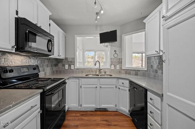 4 Applewood Square, Durham, NC 27713