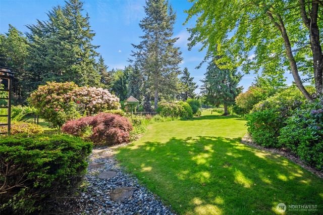 5458 Northwest Drive, Bellingham, WA 98226