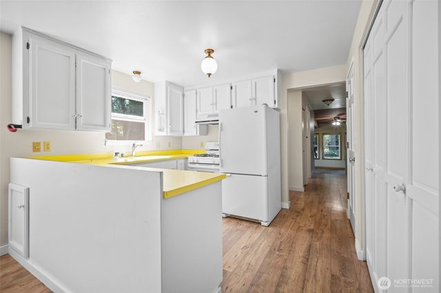 5458 Northwest Drive, Bellingham, WA 98226