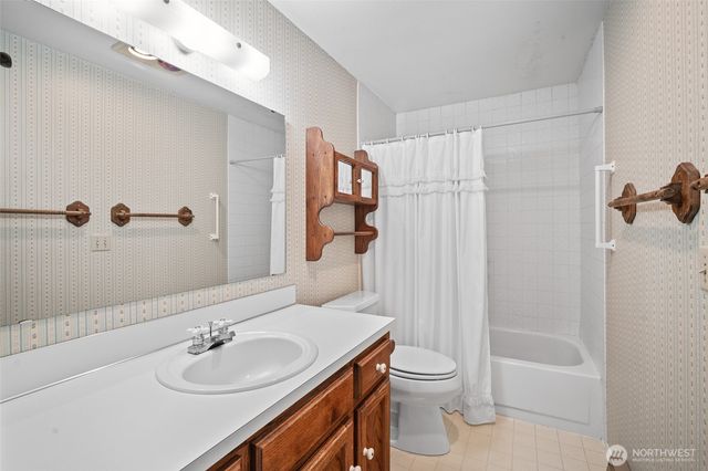 5458 Northwest Drive, Bellingham, WA 98226