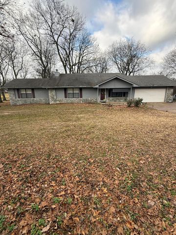 27505 S 614 Road, Grove, OK 74344