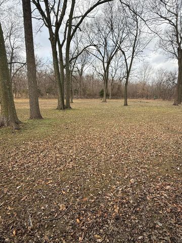 27505 S 614 Road, Grove, OK 74344