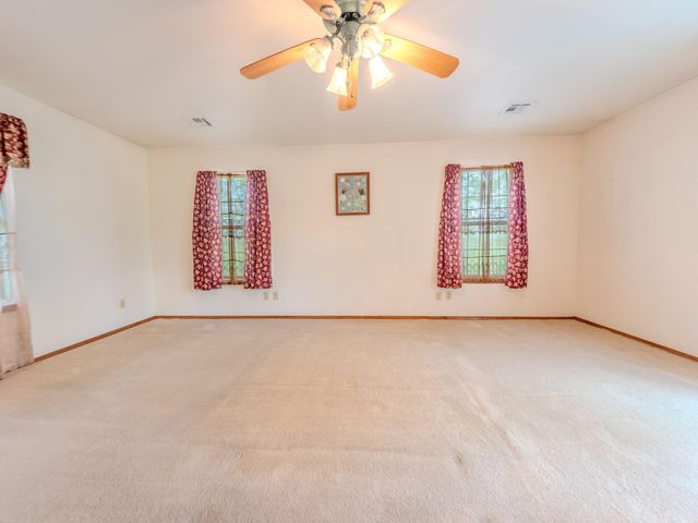 27505 S 614 Road, Grove, OK 74344