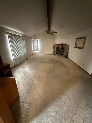 27505 S 614 Road, Grove, OK 74344