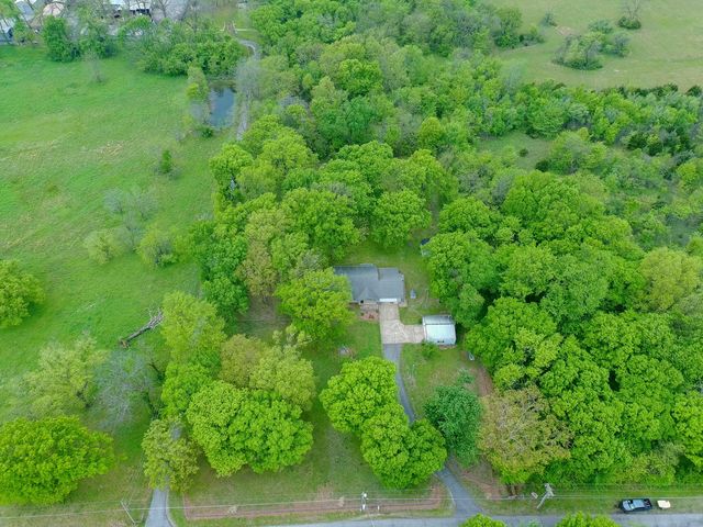 27505 S 614 Road, Grove, OK 74344