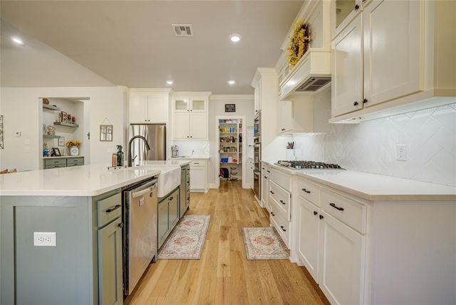 4309 Emery Drive, Edmond, OK 73034