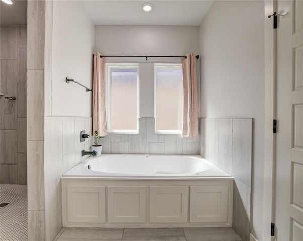 4309 Emery Drive, Edmond, OK 73034