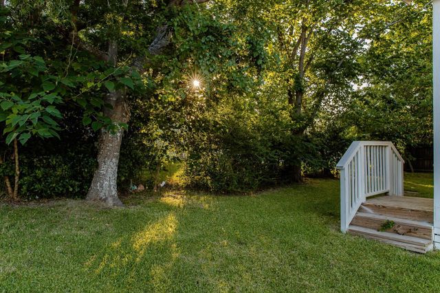 211 N Austin Street, Brenham, TX 77833