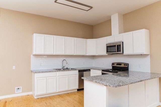 211 N Austin Street, Brenham, TX 77833