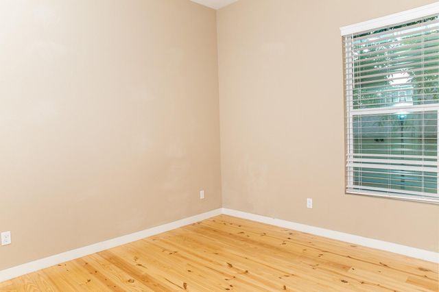 211 N Austin Street, Brenham, TX 77833