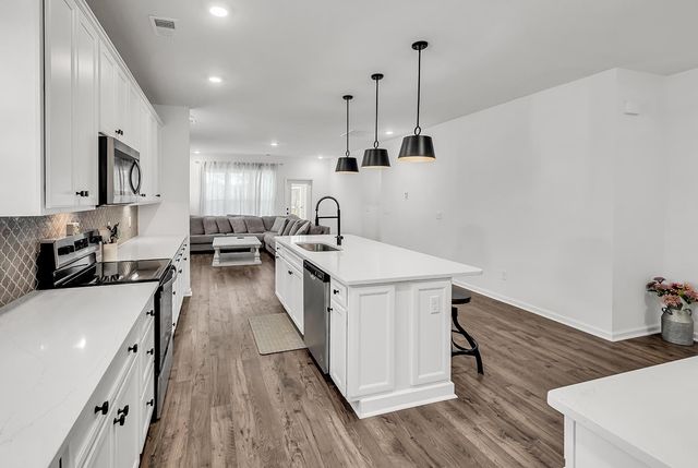 35 Northbrook Dr, Murrells Inlet, SC 29576