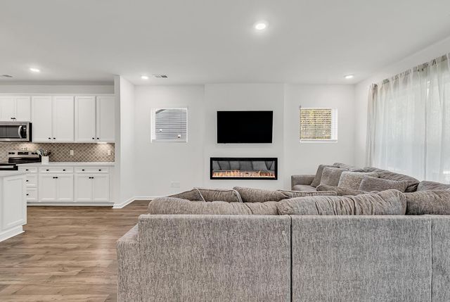 35 Northbrook Dr, Murrells Inlet, SC 29576