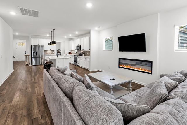 35 Northbrook Dr, Murrells Inlet, SC 29576