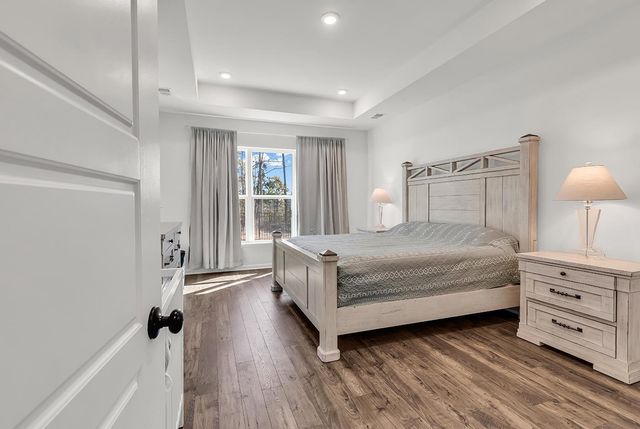 35 Northbrook Dr, Murrells Inlet, SC 29576