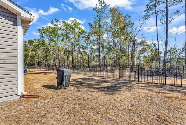 35 Northbrook Dr, Murrells Inlet, SC 29576