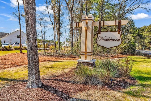 35 Northbrook Dr, Murrells Inlet, SC 29576