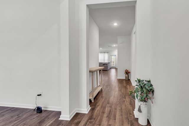 35 Northbrook Dr, Murrells Inlet, SC 29576