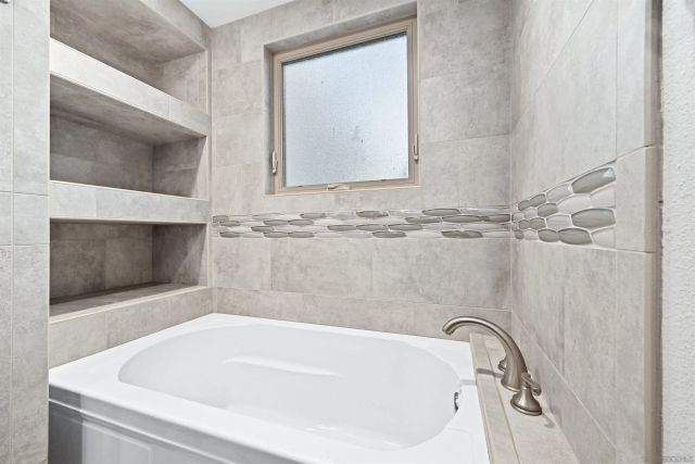 9219 Inverness Rd., Santee, CA 92071