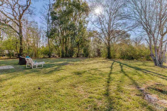311 Booth Ave, Cantonment, FL 32533