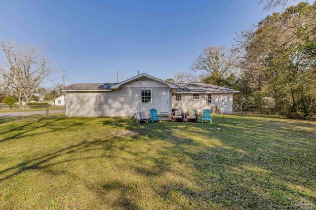 311 Booth Ave, Cantonment, FL 32533