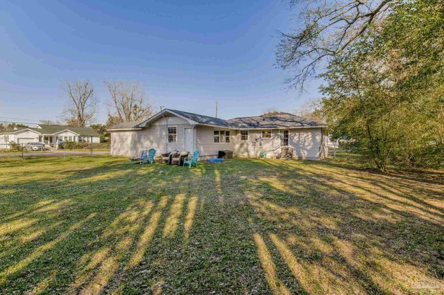 311 Booth Ave, Cantonment, FL 32533