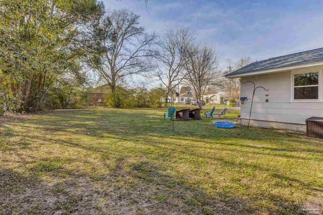 311 Booth Ave, Cantonment, FL 32533