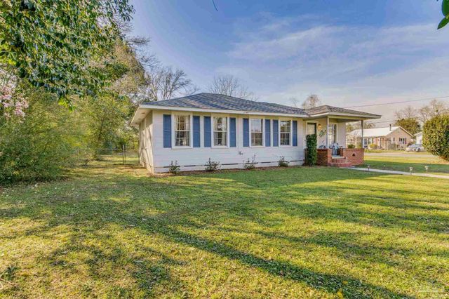 311 Booth Ave, Cantonment, FL 32533