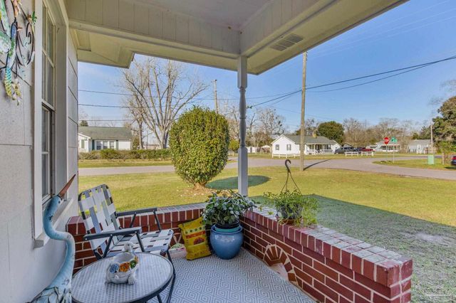 311 Booth Ave, Cantonment, FL 32533