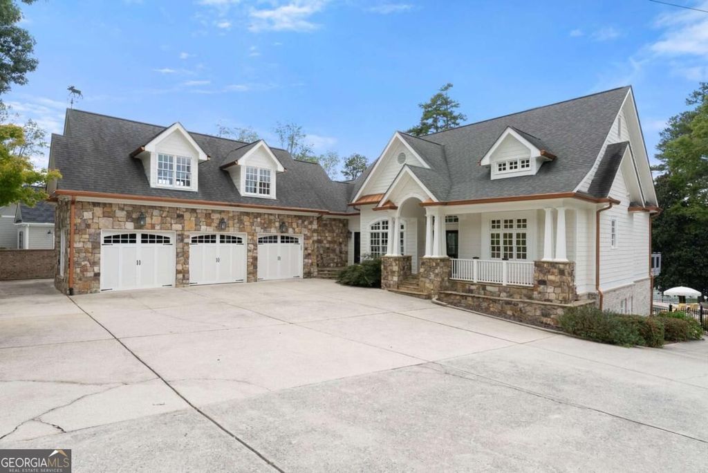 8190 Bennett Lane, Gainesville, GA 30506 — exterior