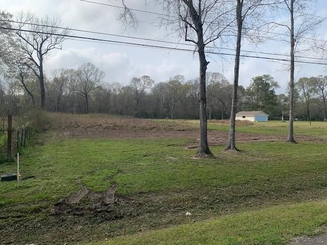 421 County Road 4012, Dayton, TX 77535