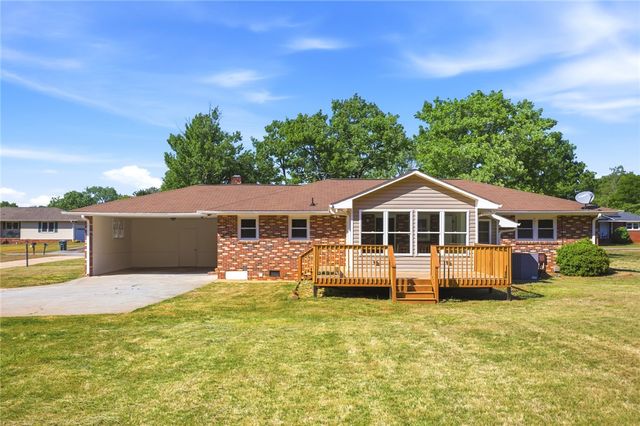 207 Greenmeadow Circle, Anderson, SC 29626