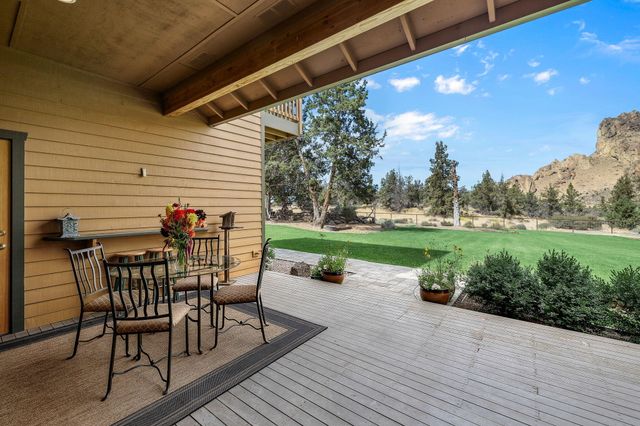 3885 NE Xenolith Street, Terrebonne, OR 97760