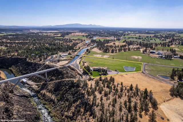 3885 NE Xenolith Street, Terrebonne, OR 97760