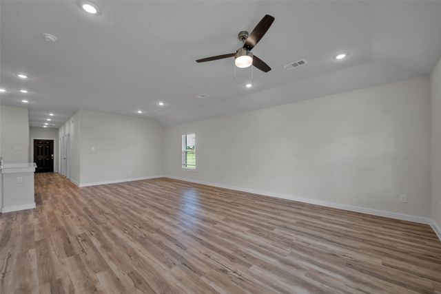 307 Sun Harvest Drive, Royse City, TX 75189