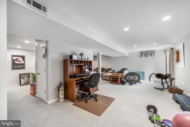 6 SAINT JOHNS CT, Stafford, VA 22556