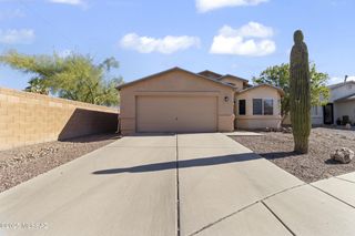 6086 N Applesauce Court, Tucson, AZ 85741