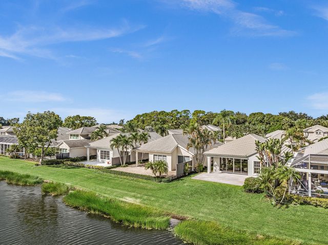 629 Masters Way, Palm Beach Gardens, FL 33418