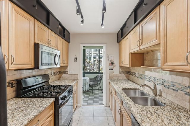 5973 TERRACE PARK DRIVE N 109, St Petersburg, FL 33709