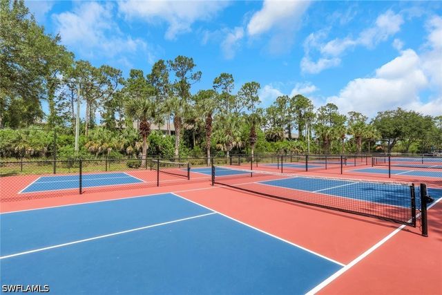 320 Robin Hood CIR 101, Naples, FL 34104